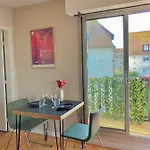 Apartment Proche Balcon Et Parking