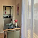 Apartment Proche Balcon Et Parking Deauville