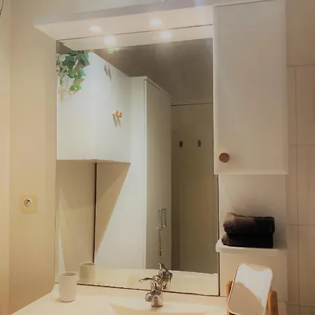Proche Balcon Et Parking Апартаменты